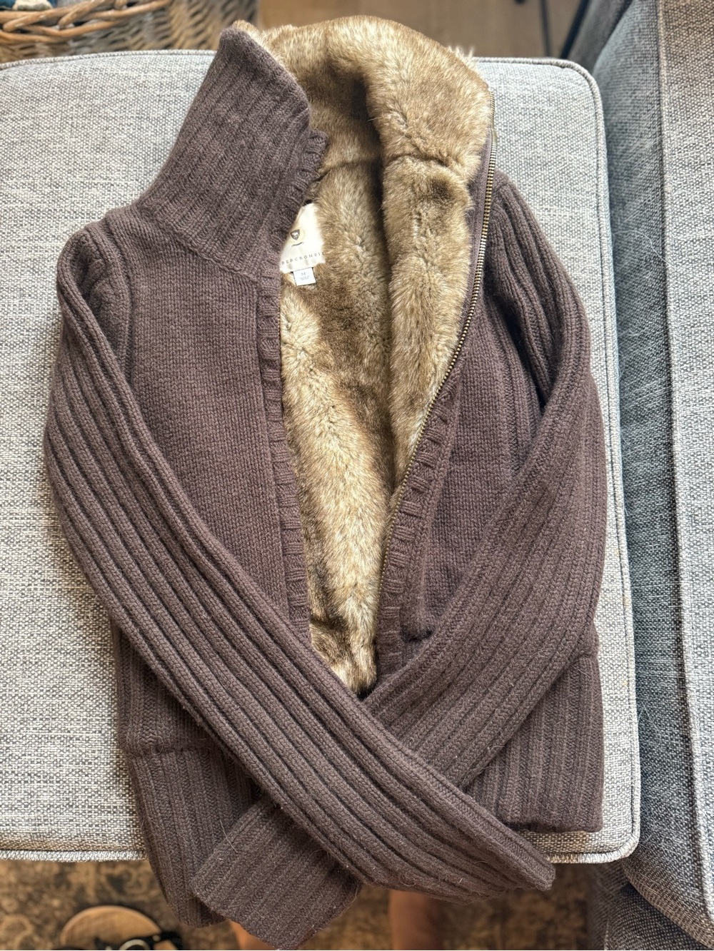 Rare Abercrombie & Fitch Y2K Brown Ribbed Wool Zip-Up Sweater Jacket w/Fur